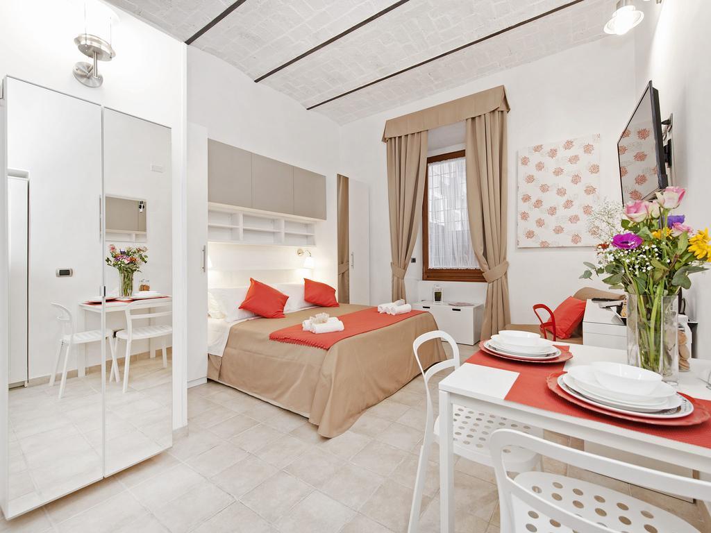 Coral Flat Colosseo Rome Room photo